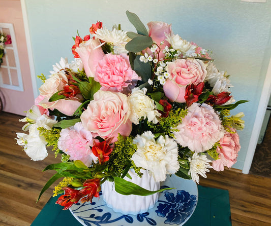 Vivian's Signature - Vivian's Flower Market