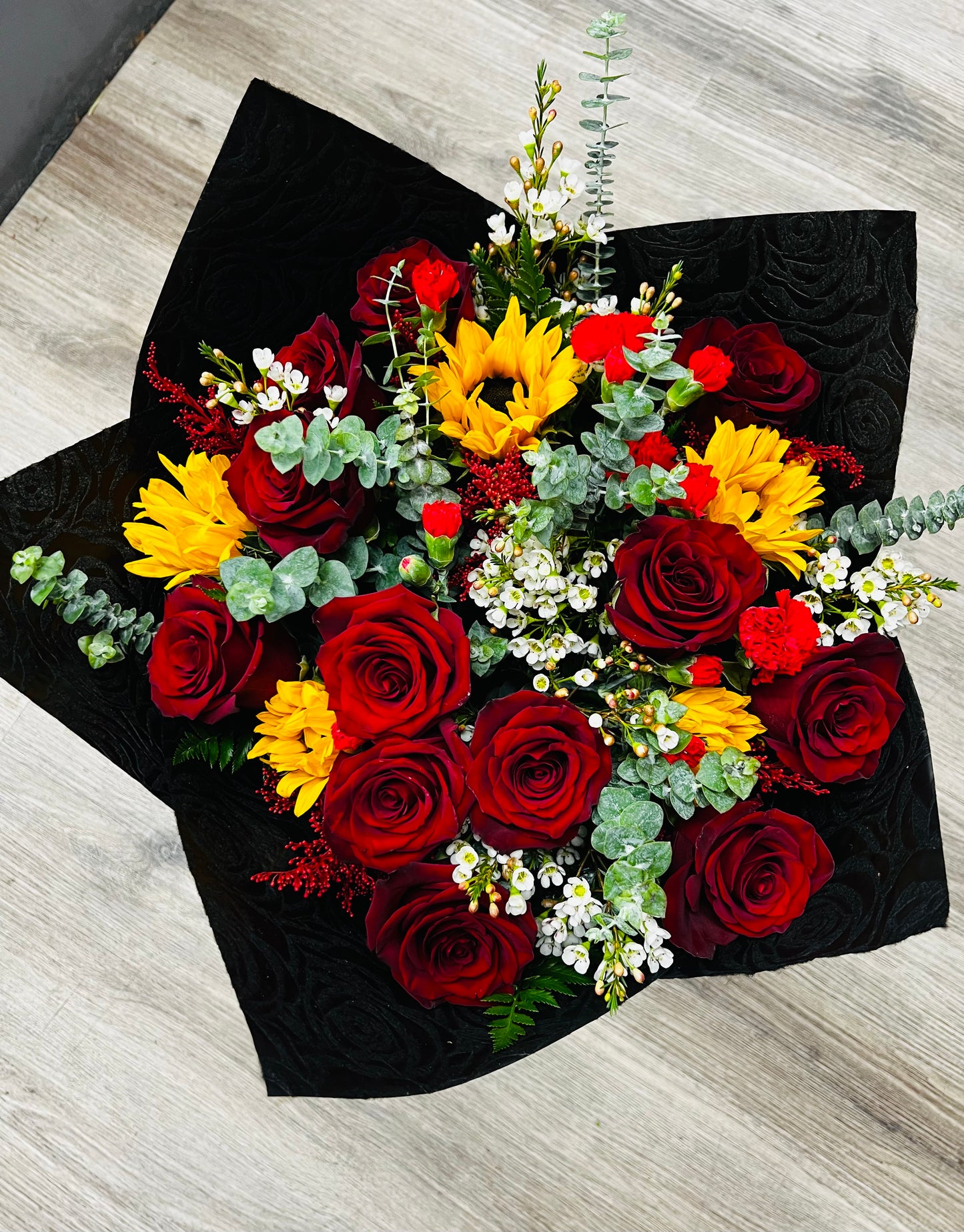 The Lovers at Sunset Bouquet